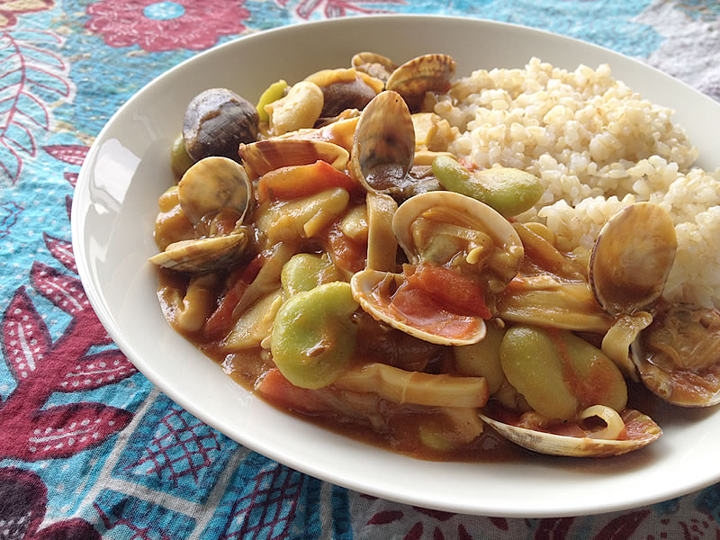 あさりとトマトのカレー