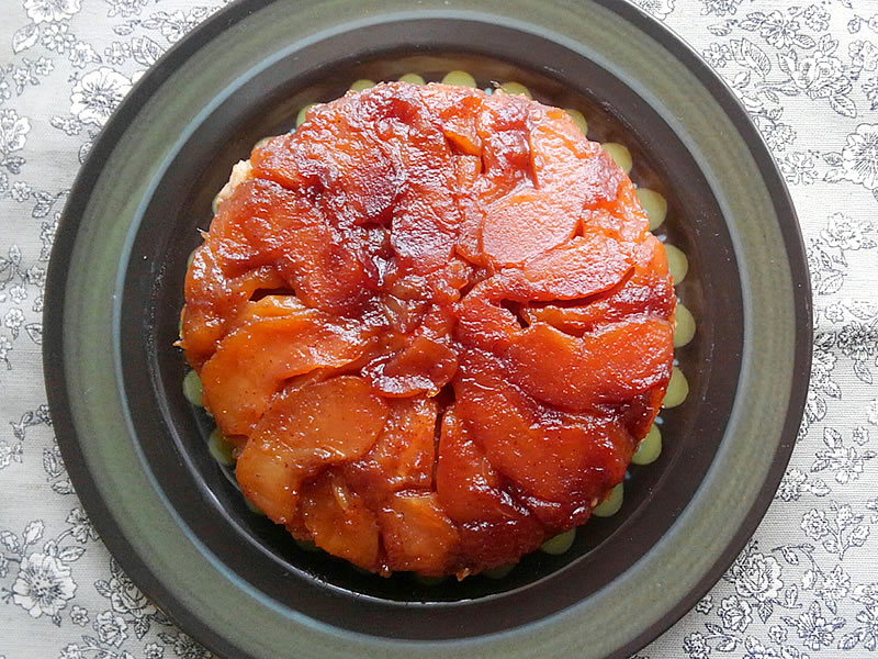 	りんごのタタンケーキ